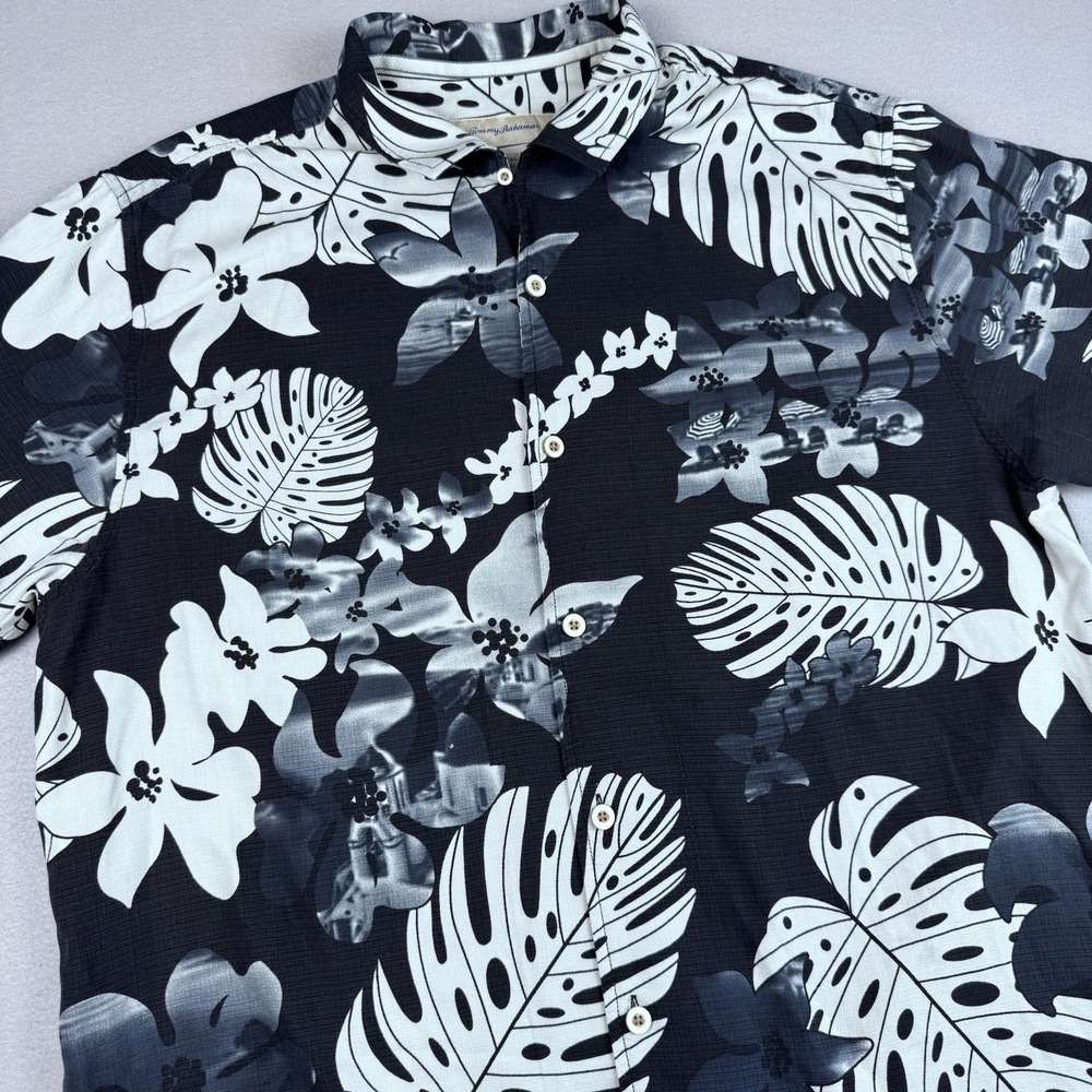 Tommy‎ Bahama 100% Silk Button Shirt Men XL Short Sleeve Floral Print Black Camp